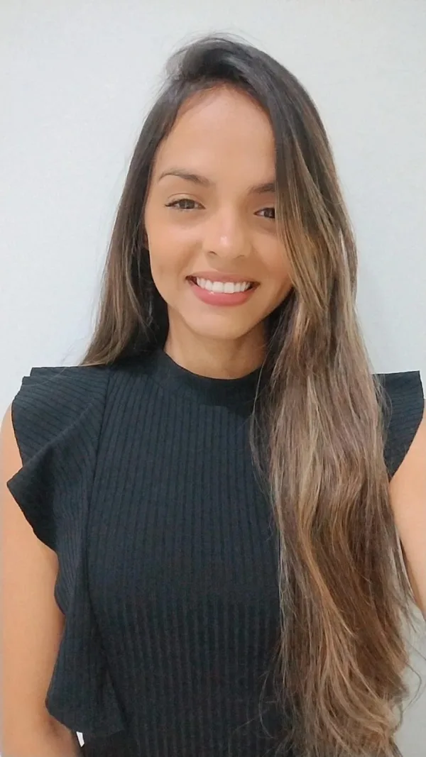 Foto de Laraline Mendes, Fonoaudióloga da Unidade Aquarela